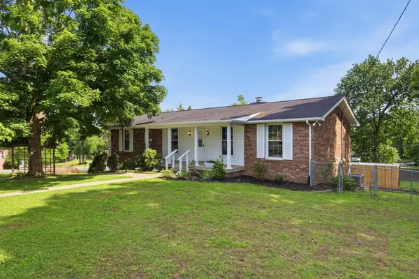135 Gatone Dr, Hendersonville, TN 37075