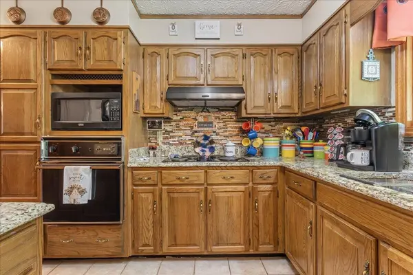 456 County Road 135, Riceville, TN 37370