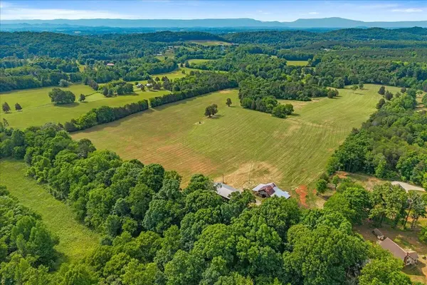 21 County Road 675, Riceville, TN 37370