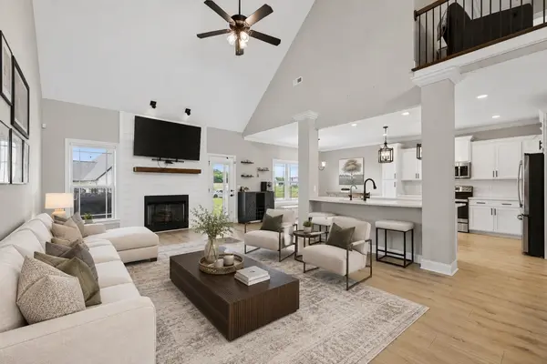 344 Oasis Ln, Clarksville, TN 37043