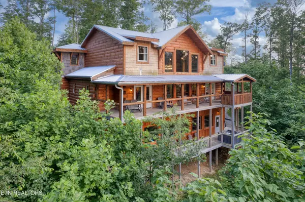 809 Pinecrest Way, Sevierville, TN 37862