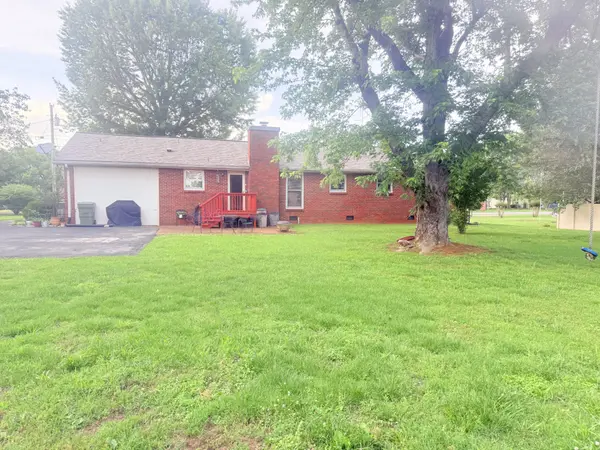 1608 Lilac Dr, Lebanon, TN 37087