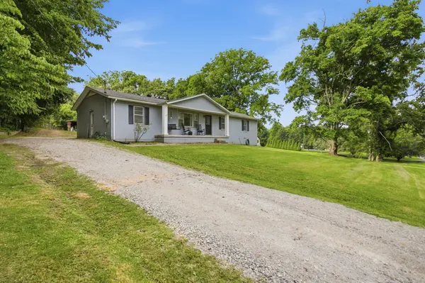 2040 Glencoe Rd, Culleoka, TN 38451