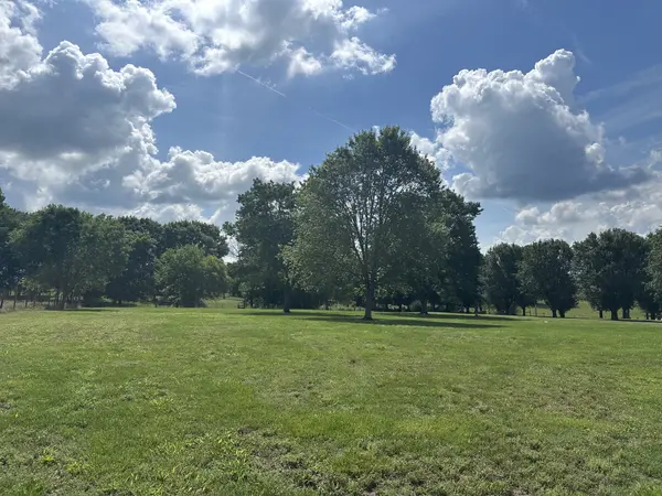 238 Zieglers Fort Rd, Gallatin, TN 37066