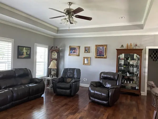 123 Planter Cir, Leoma, TN 38468