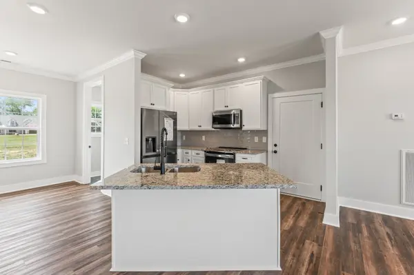 107 Lookout Dr, Winchester, TN 37398