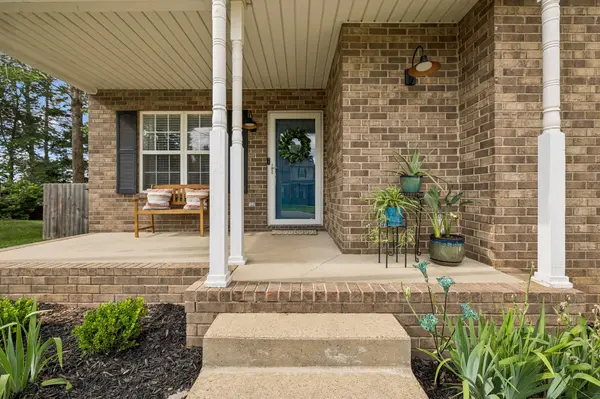 3200 W Yorkshire Ct, Old Hickory, TN 37138