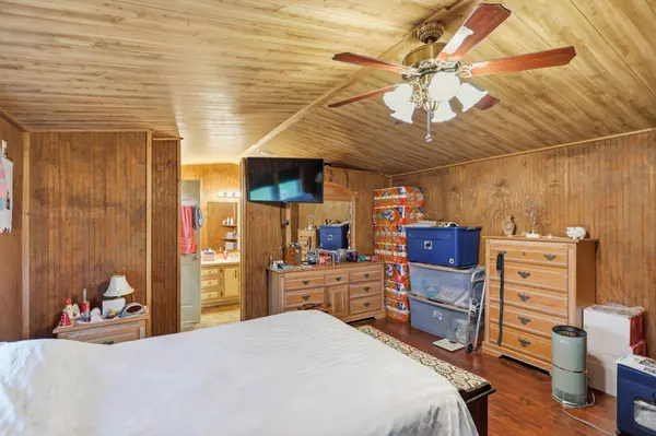 7512 Greenwood Rd, Cross Plains, TN 37049