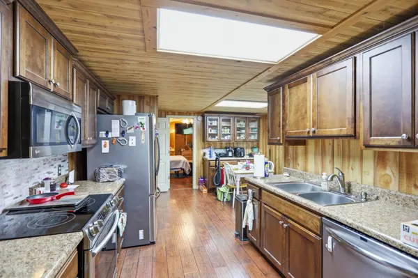 7512 Greenwood Rd, Cross Plains, TN 37049