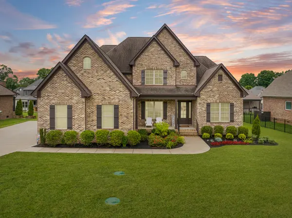 7045 Silver Fox St,  Smyrna,  TN 37167