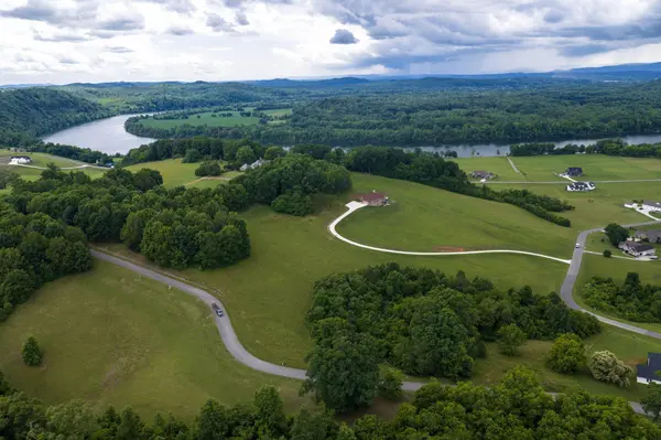 15 Espalier Drive, Decatur, TN 37322