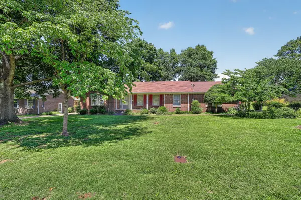 127 Sherry Cir, Gallatin, TN 37066