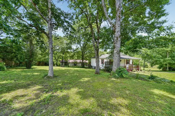 432 Moore Hollow Rd, Prospect, TN 38477