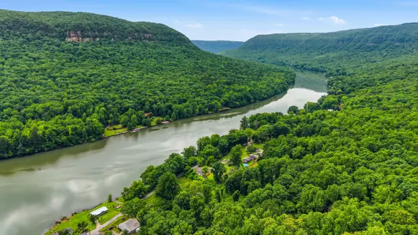 20045 River Canyon Road, Chattanooga, TN 37405