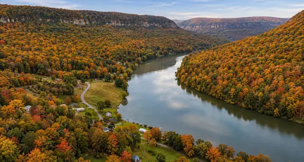 20045 River Canyon Road, Chattanooga, TN 37405
