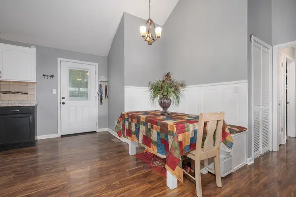 1934 Roscoe Dr, Clarksville, TN 37042