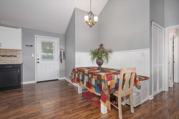 1934 Roscoe Dr, Clarksville, TN 37042