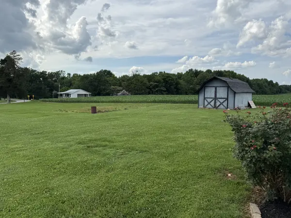 2971 Monroe Floyd Rd, Decherd, TN 37324