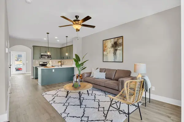 2437 E 17th Street, Chattanooga, TN 37404