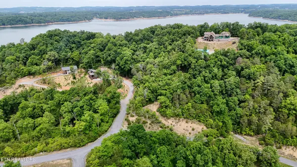 78 Stone Bridge Drive, Dandridge, TN 37725