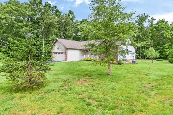 234 Stonecrest Ave, Crossville, TN 38571