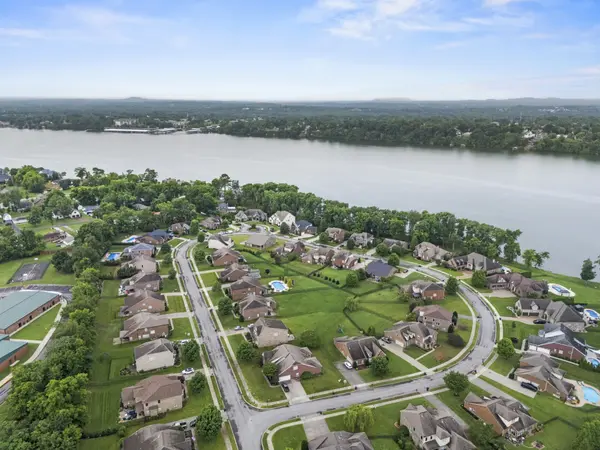 133 Windmill Pointe Cir, Hendersonville, TN 37075
