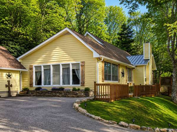 2145 S Berrys Chapel Ct, Franklin, TN 37069