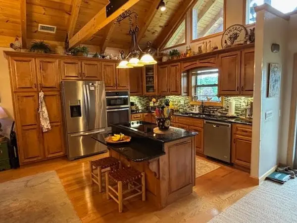 13242 Brockdell Road, Pikeville, TN 37367