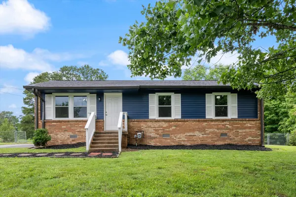 133 Lynn Ln, Charlotte, TN 37036