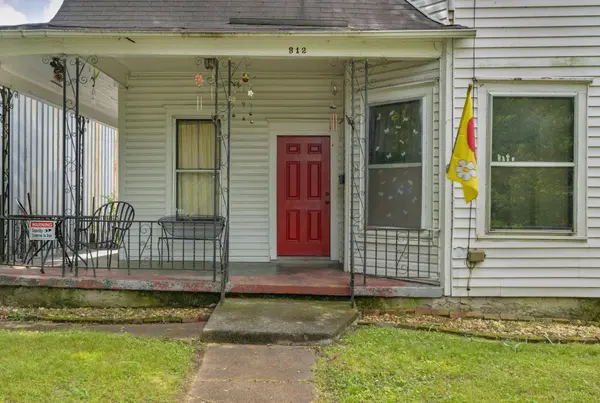 812 E 10th Street, Chattanooga, TN 37403