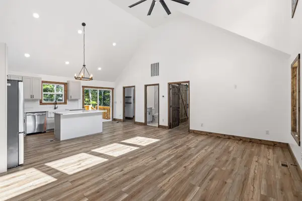 2377 Porch Rock Road, Pikeville, TN 37367