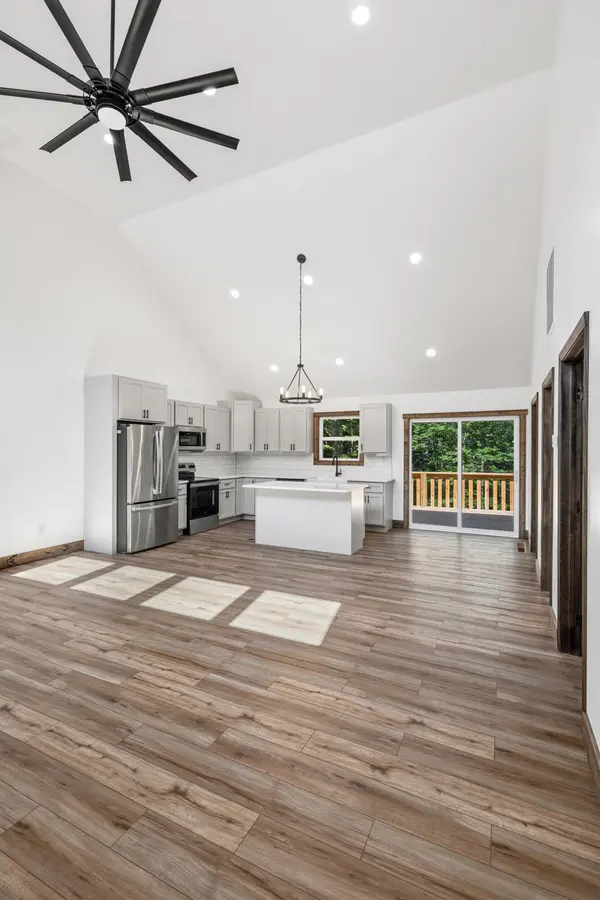 2377 Porch Rock Road, Pikeville, TN 37367