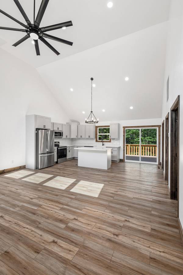 2377 Porch Rock Road, Pikeville, TN 37367