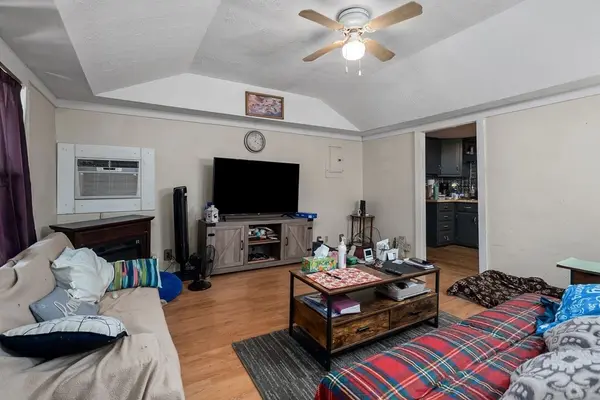 300 Poston Ridge Ln, Gainesboro, TN 38562