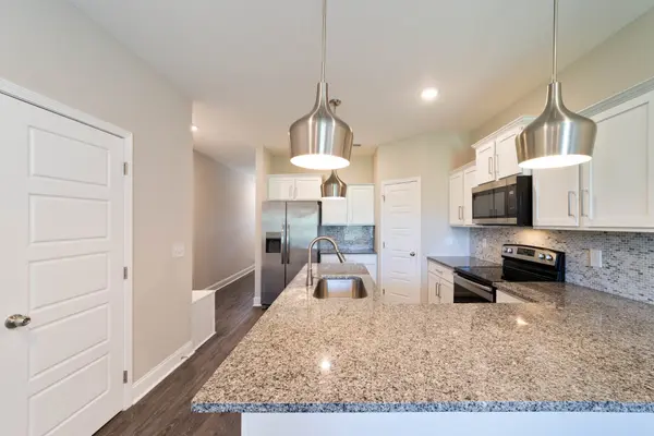 208 Drayton Dr #F, Clarksville, TN 37042