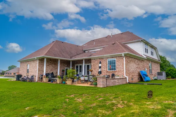 2164 Fairway Dr, Dyersburg, TN 38024