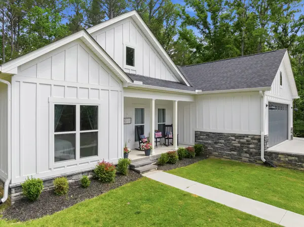 302 Excalibur Trl, Cedar Grove, TN 38321