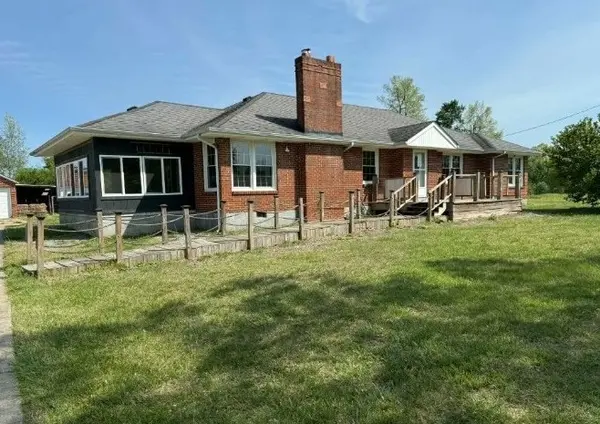545 Carthage Rd, Red Boiling Springs, TN 37150