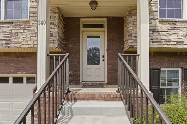 340 Chase Dr, Clarksville, TN 37043