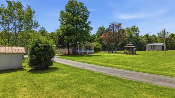 464 Brown Rd, Crossville, TN 38555