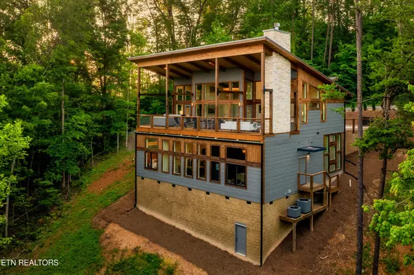2234 Legend Drive, Sevierville, TN 37876
