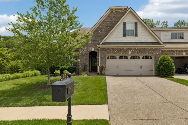 1010 Callaway Dr, Lebanon, TN 37087