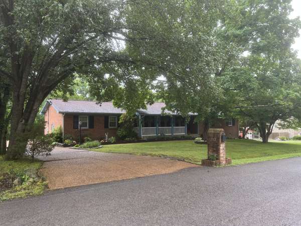 310 Harpeth View Trl, Kingston Springs, TN 37082