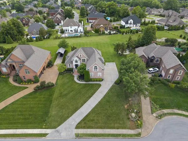 1019 Kidron Way, Hendersonville, TN 37075