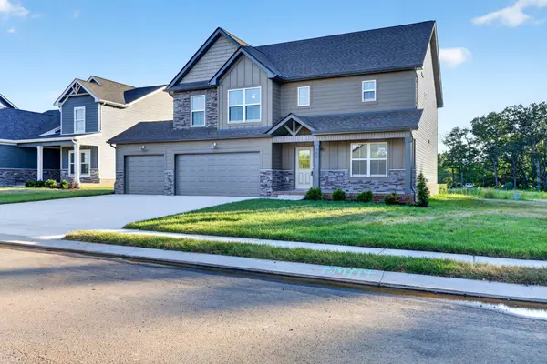 502 Willow Park Dr, Clarksville, TN 37043