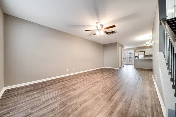 955 Big Sky Dr #Q, Clarksville, TN 37040