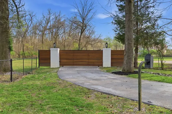 2616 Tiffany Dr, Nashville, TN 37206