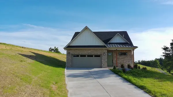 2953 Wixtown Rd, Westmoreland, TN 37186