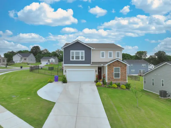 2982 Windstone Trl, Columbia, TN 38401