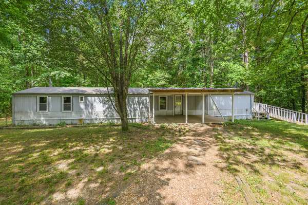 2417 Maytown Rd, Bruceton, TN 38317
